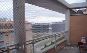 Seguridad mascotas hogar - Mallas blancas